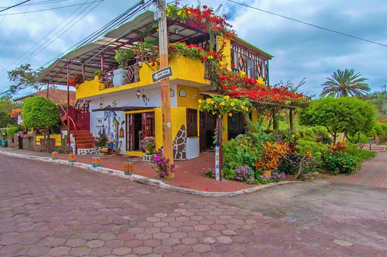 Casa Del Lago Lodging House Puerto Ayora  Dış mekan fotoğraf
