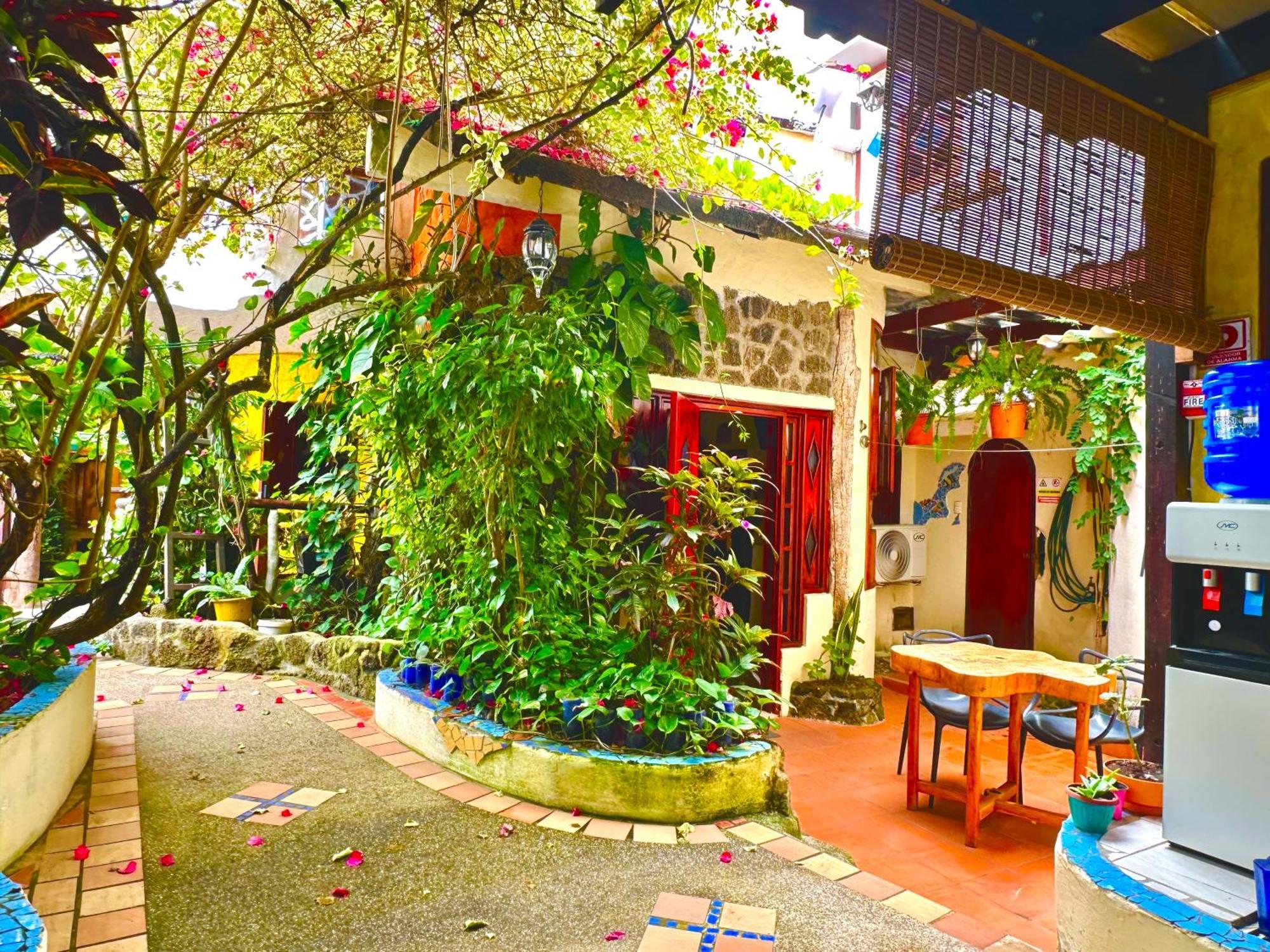 Casa Del Lago Lodging House Puerto Ayora  Dış mekan fotoğraf