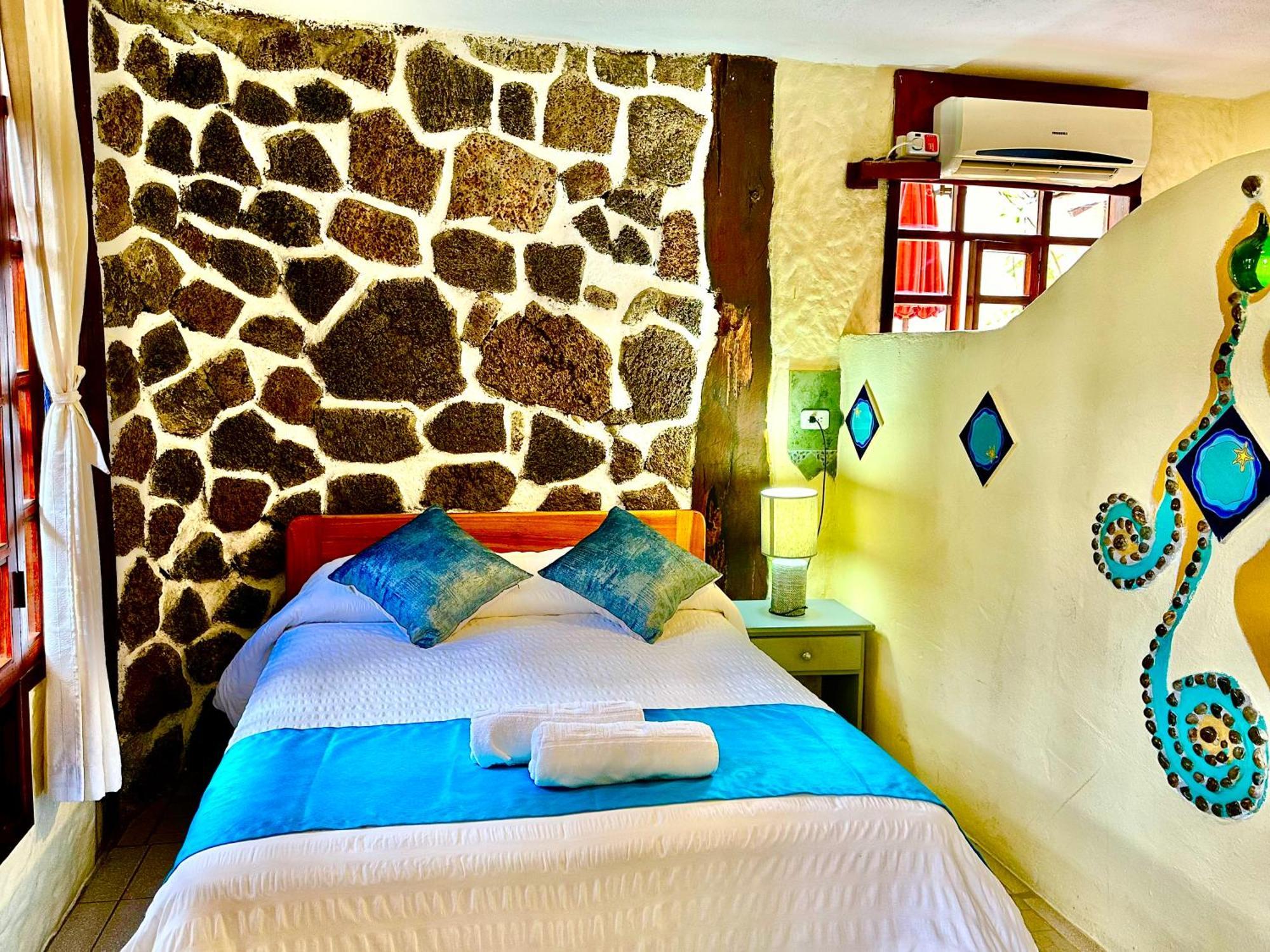 Casa Del Lago Lodging House Puerto Ayora  Dış mekan fotoğraf