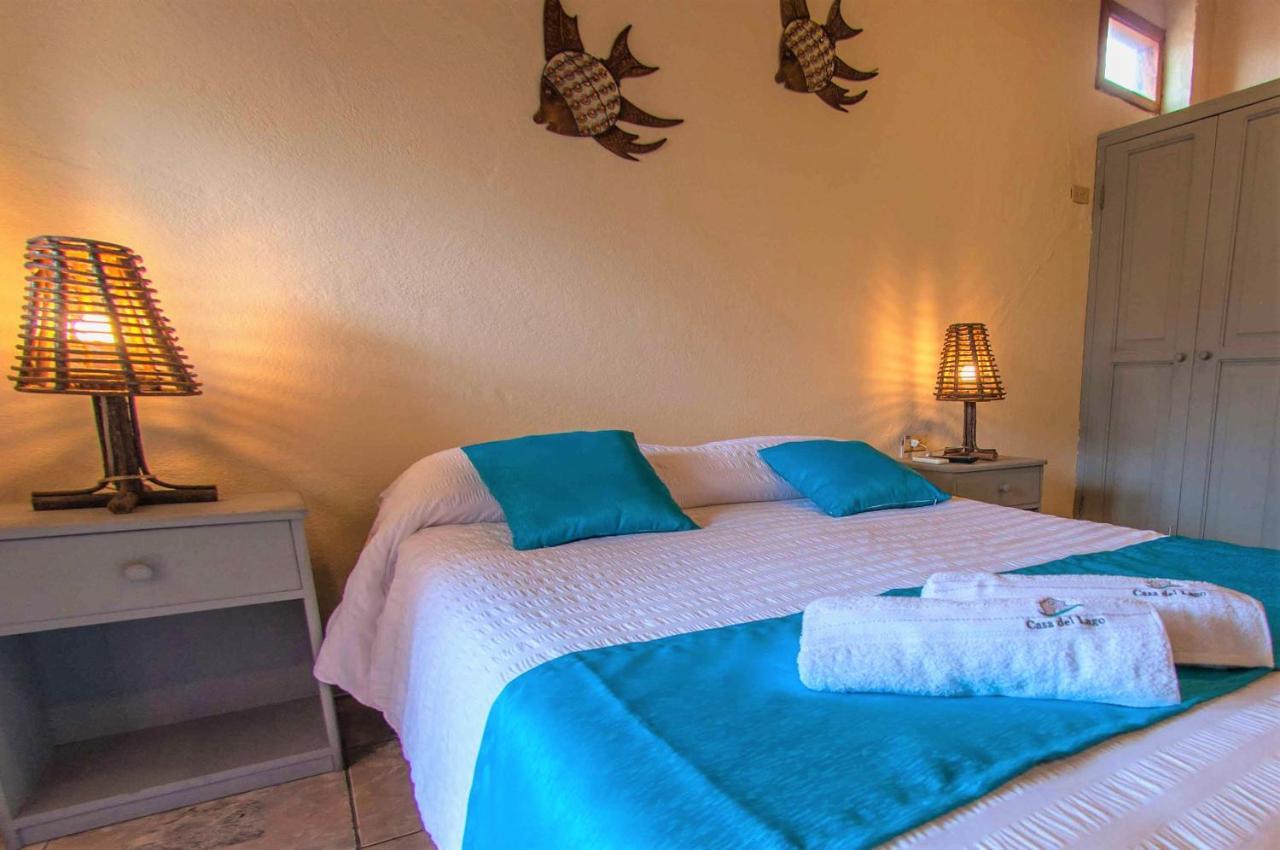 Casa Del Lago Lodging House Puerto Ayora  Dış mekan fotoğraf